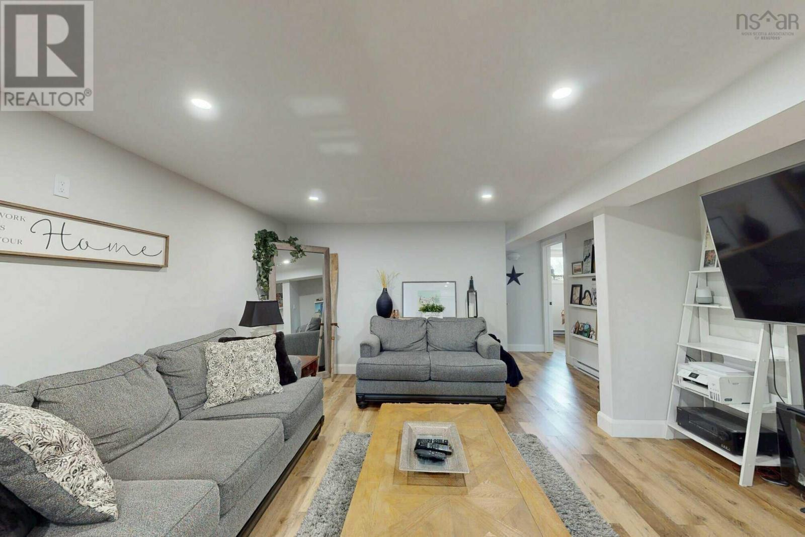 4861 Dunmore Road Property Photo 14