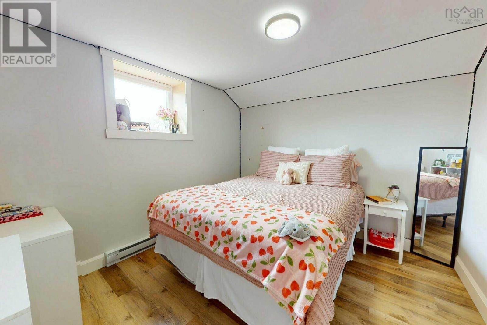 4861 Dunmore Road Property Photo 16