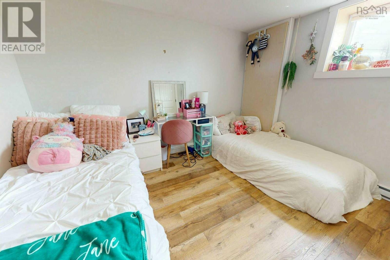 4861 Dunmore Road Property Photo 17