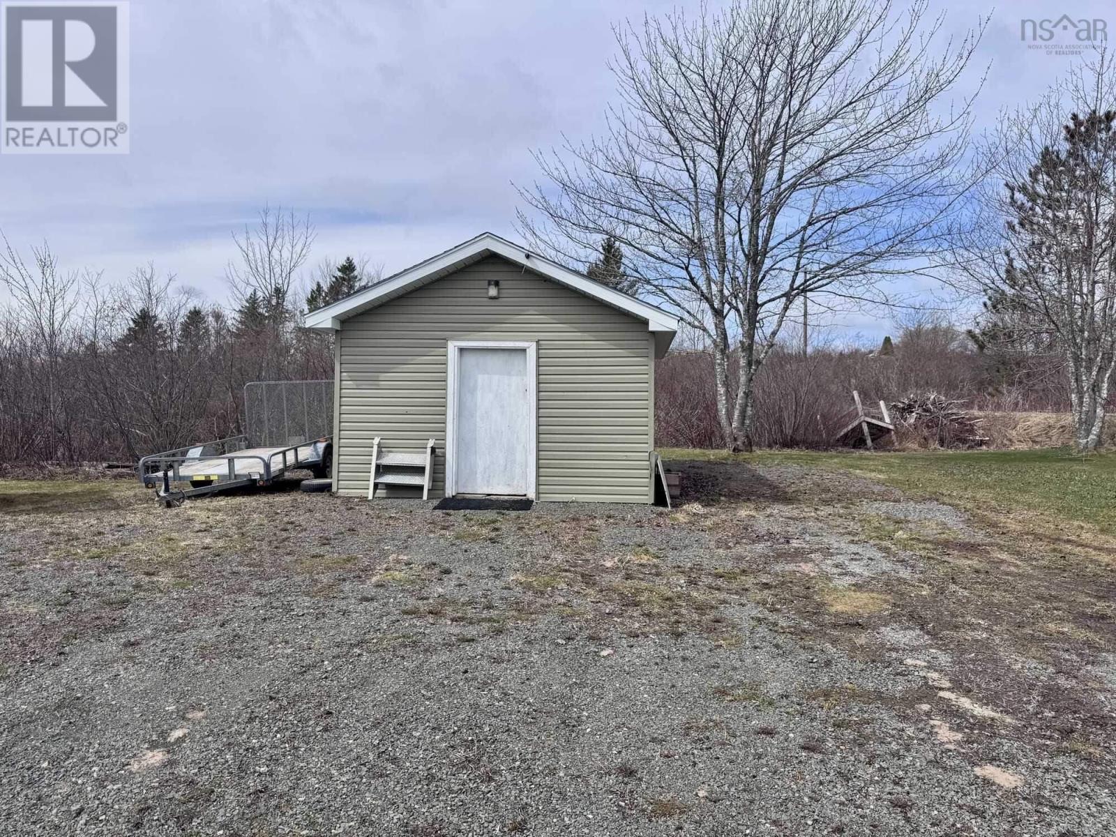 4861 Dunmore Road Property Photo 19