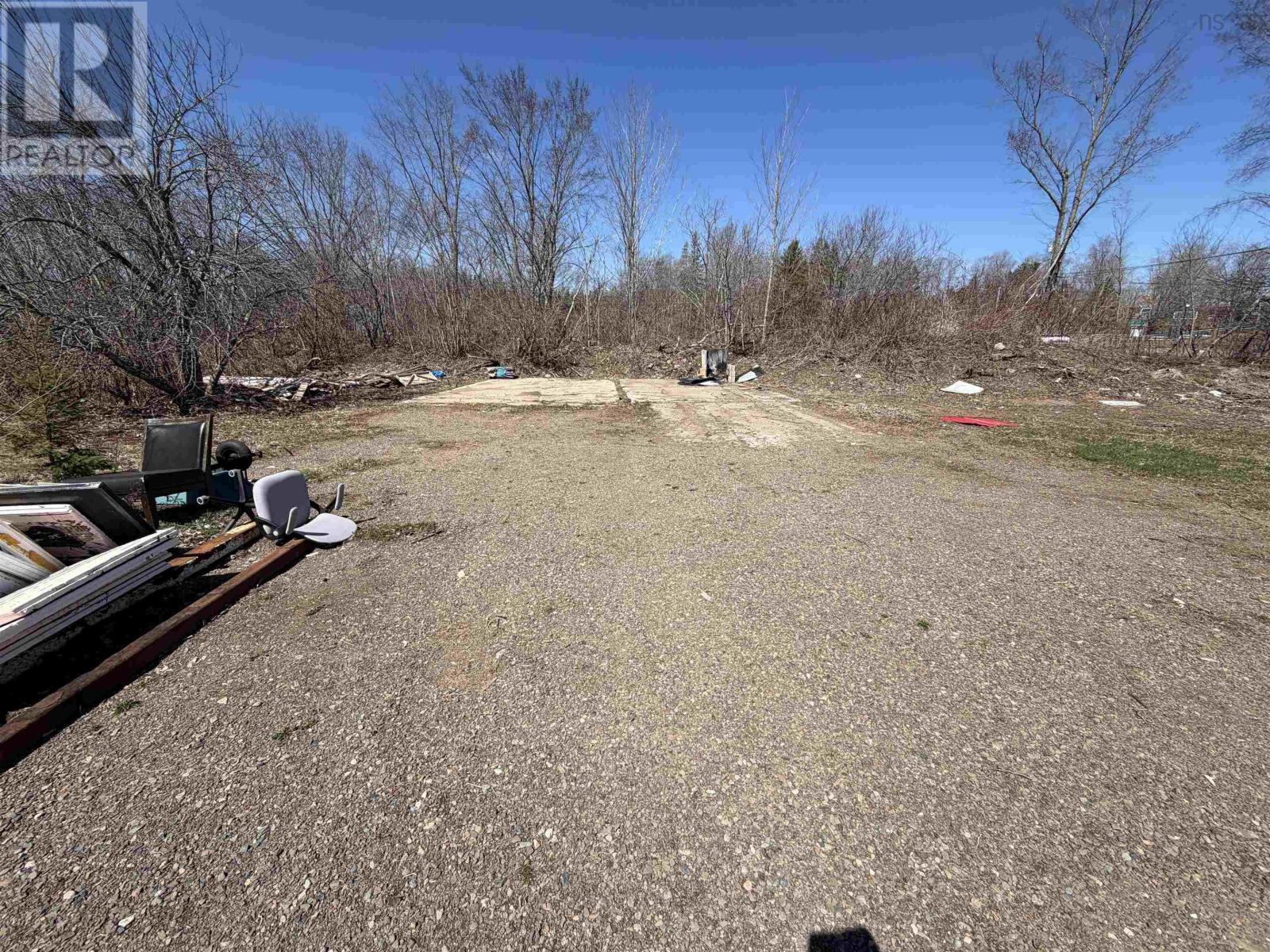 1103 Highway 311 Property Photo 2