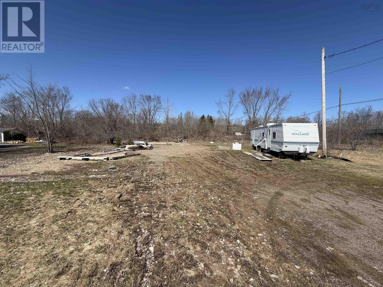 1103 Highway 311 Property Photo 4