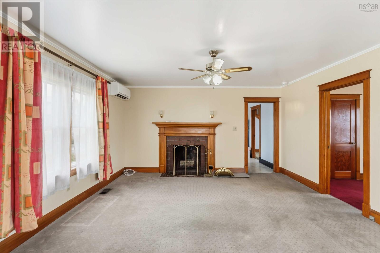 151 King Street Property Photo 13