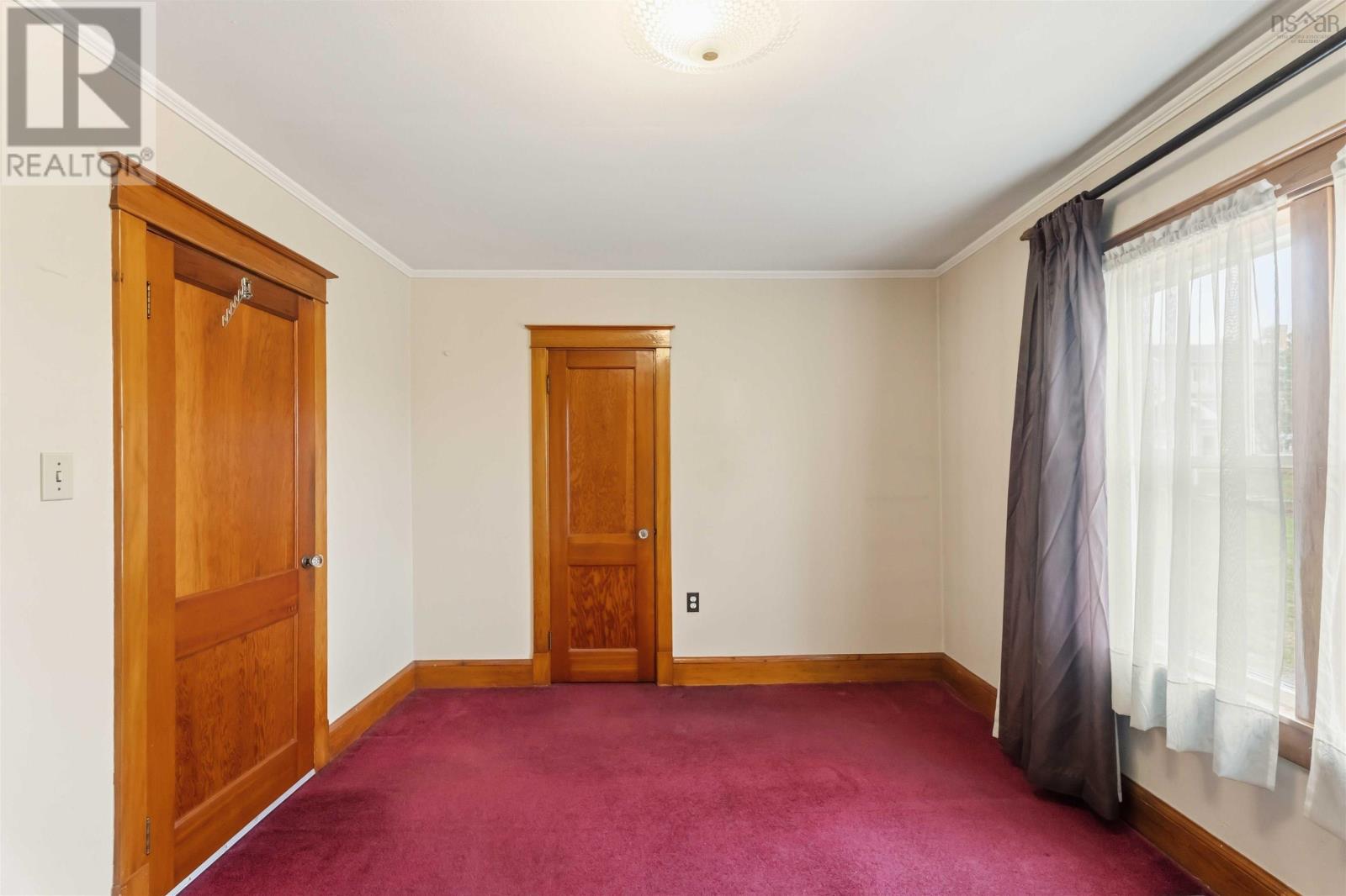 151 King Street Property Photo 17