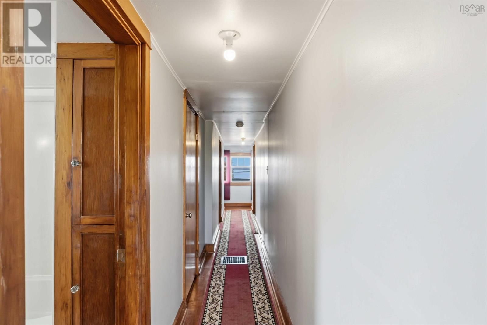 151 King Street Property Photo 41
