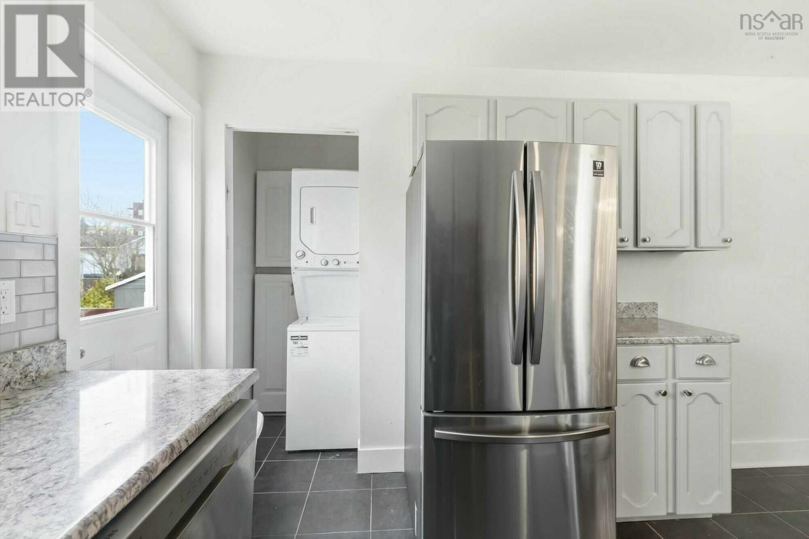 52 Shrewsbury Road Property Photo 5