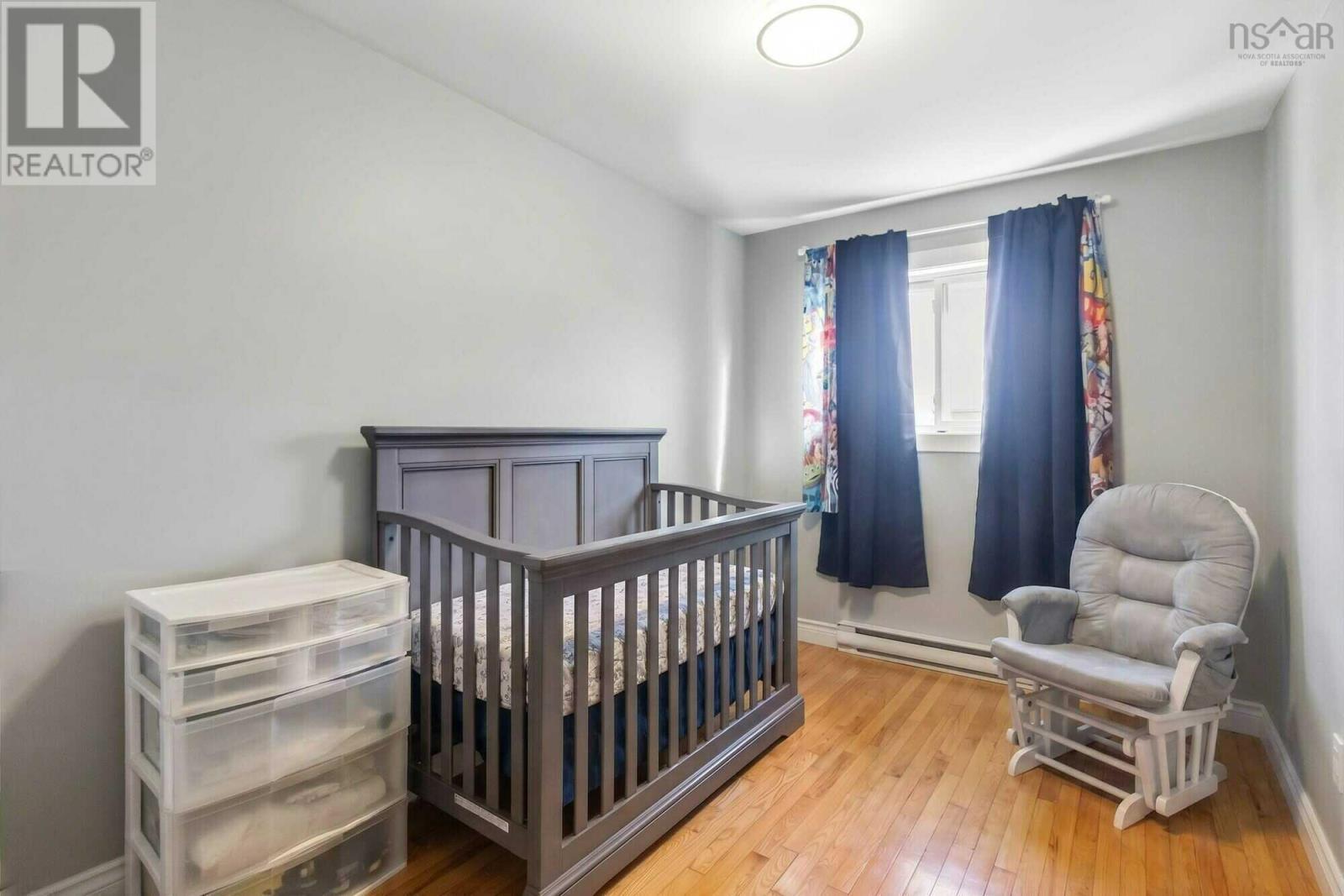 52 Shrewsbury Road Property Photo 9