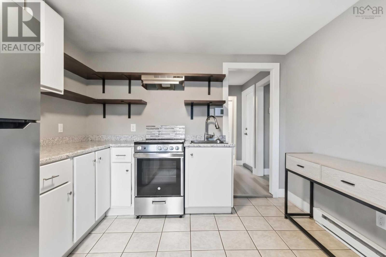 52 Shrewsbury Road Property Photo 13