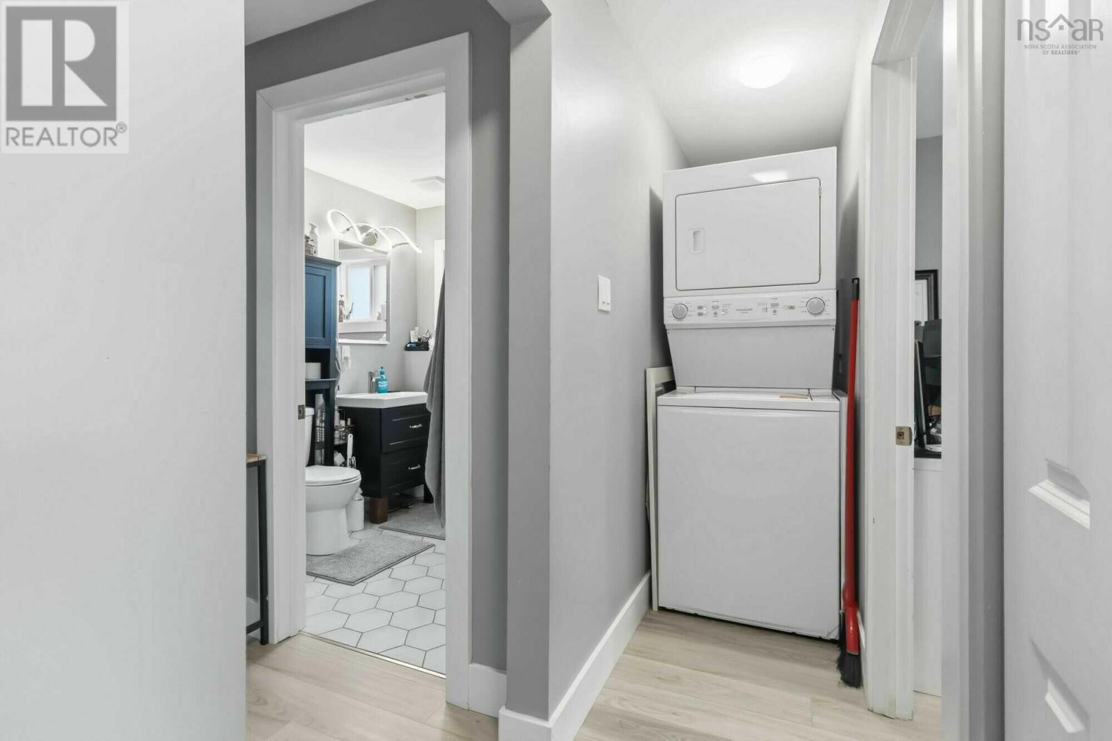 52 Shrewsbury Road Property Photo 18