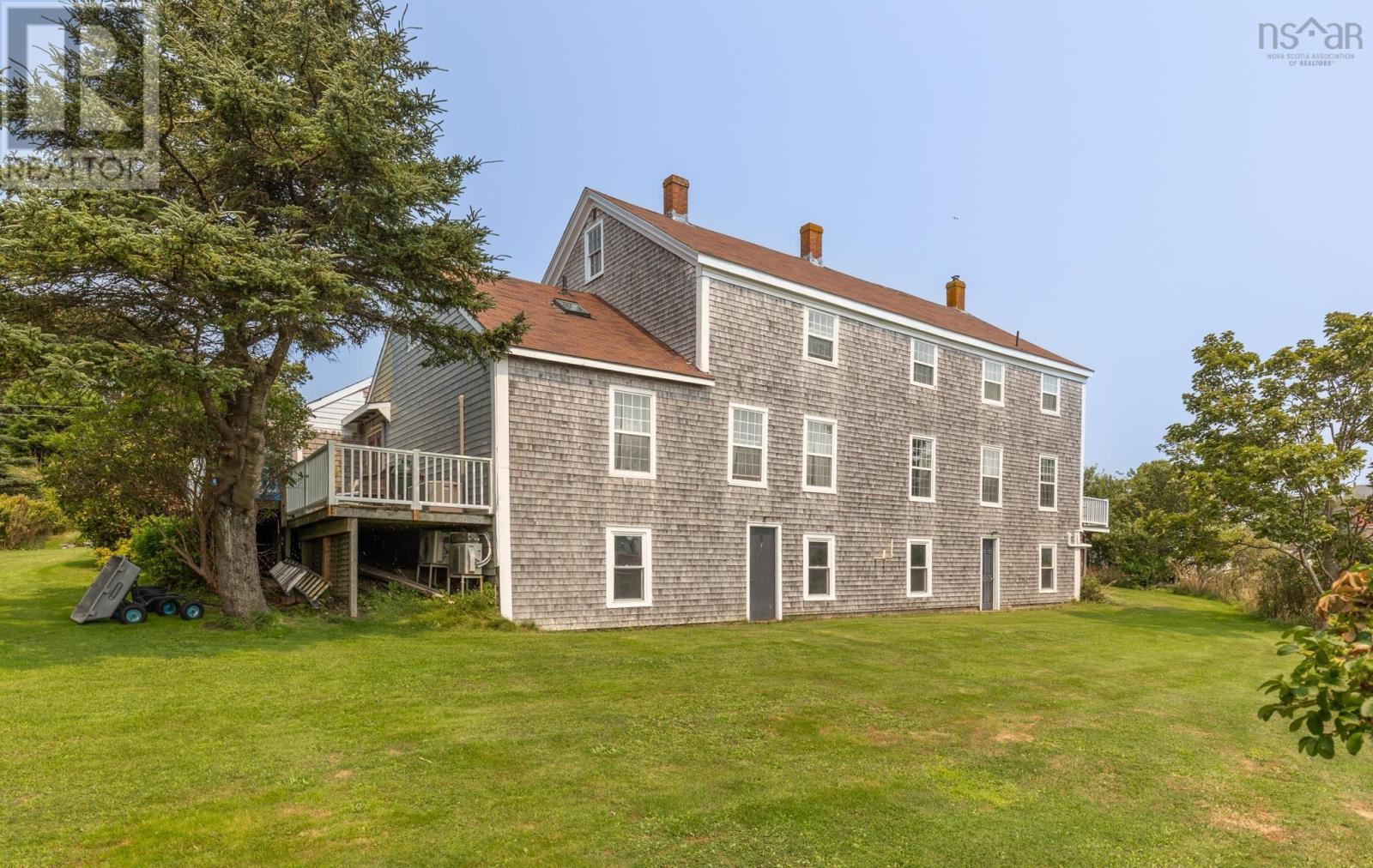 4 Market Street Property Photo 4