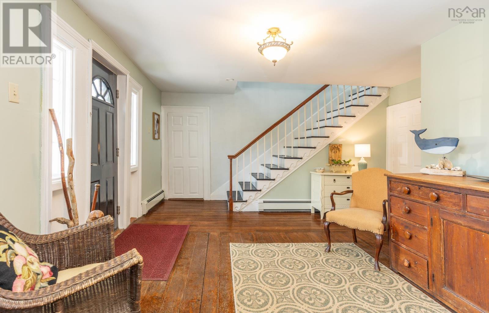 4 Market Street Property Photo 5