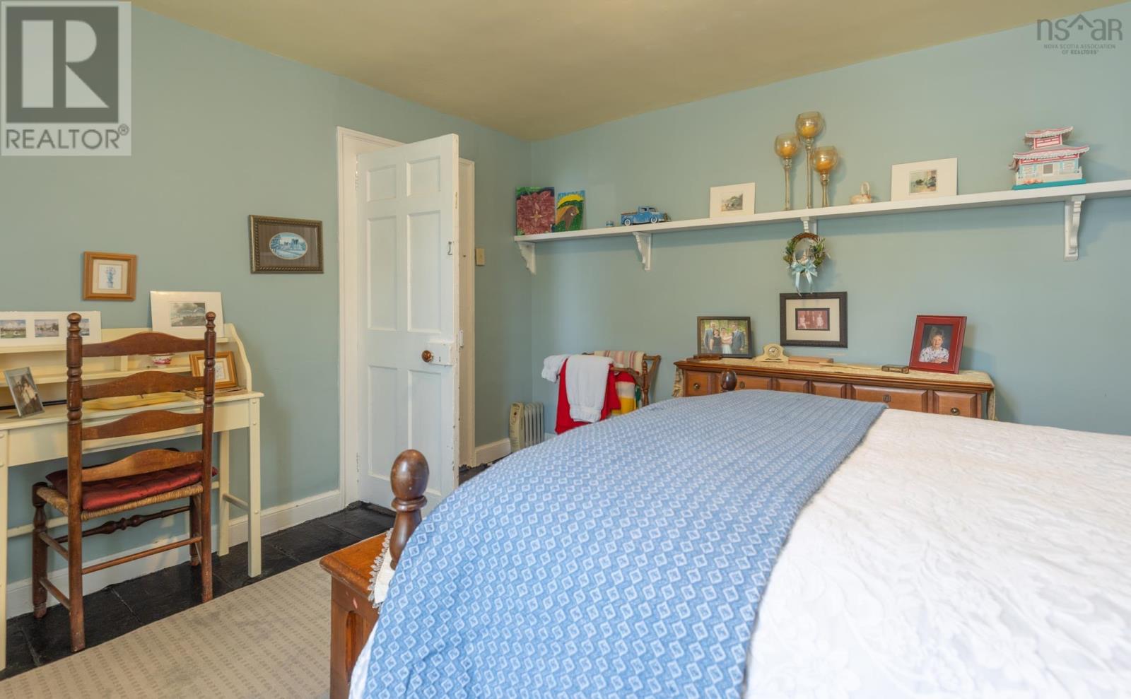 4 Market Street Property Photo 29