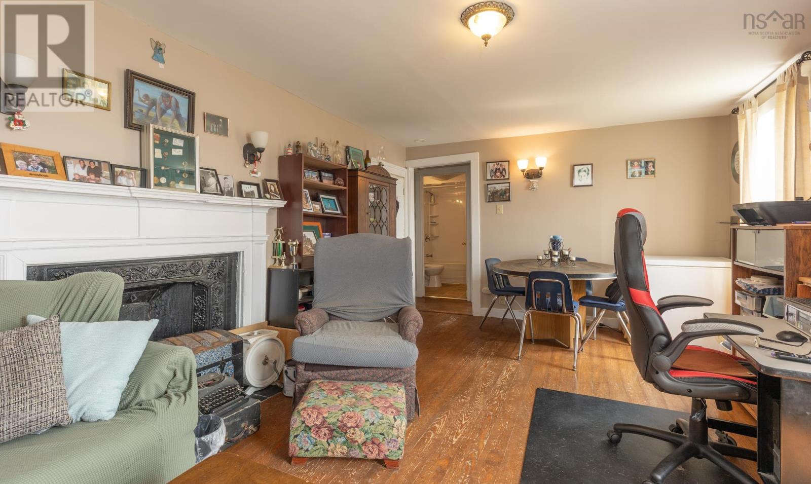 4 Market Street Property Photo 47