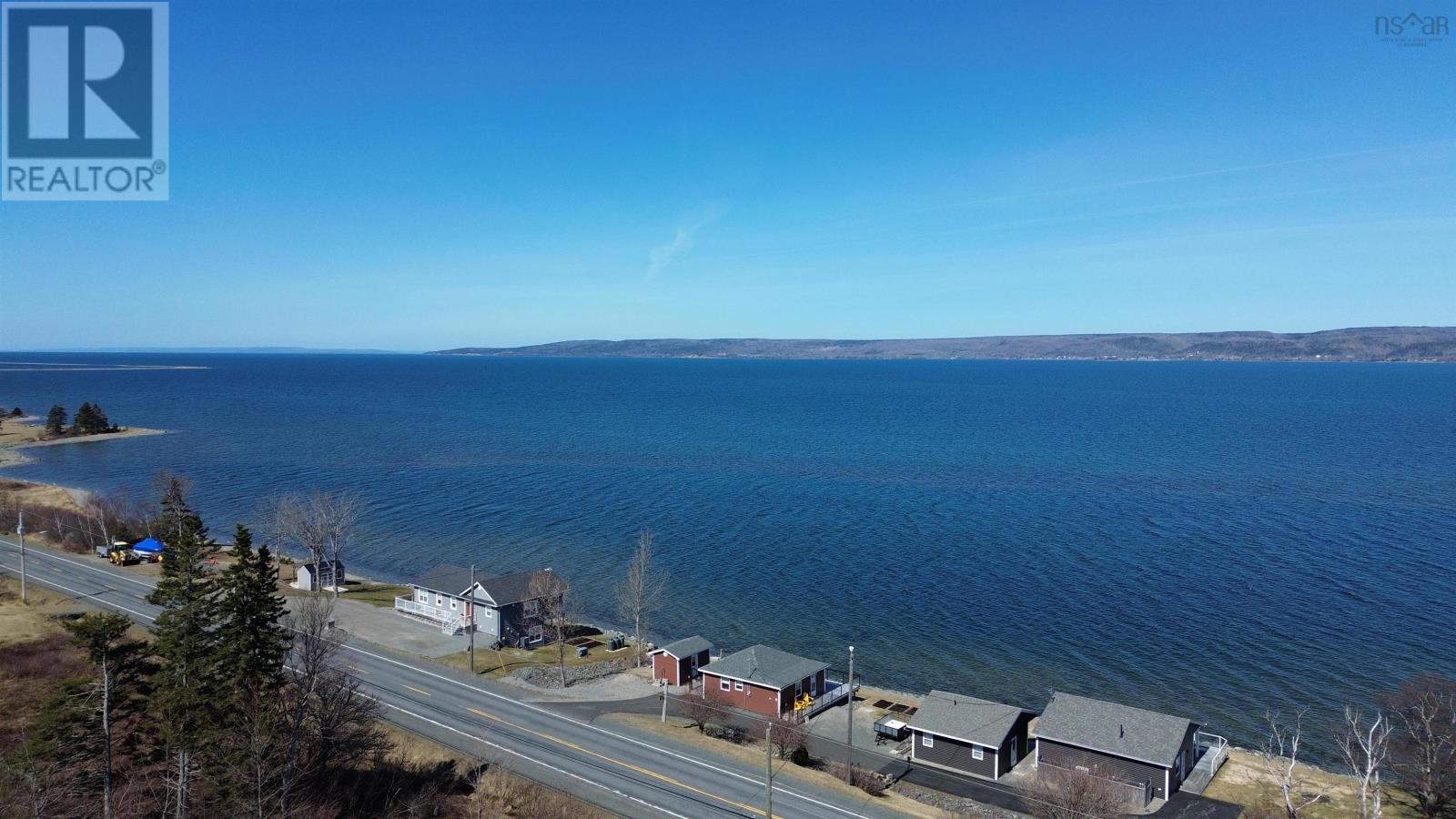 7403 East Bay Highway Property Photo 14