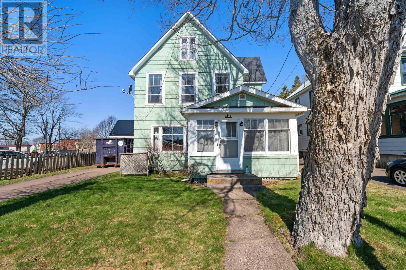 8 Robie Street Property Photo 2