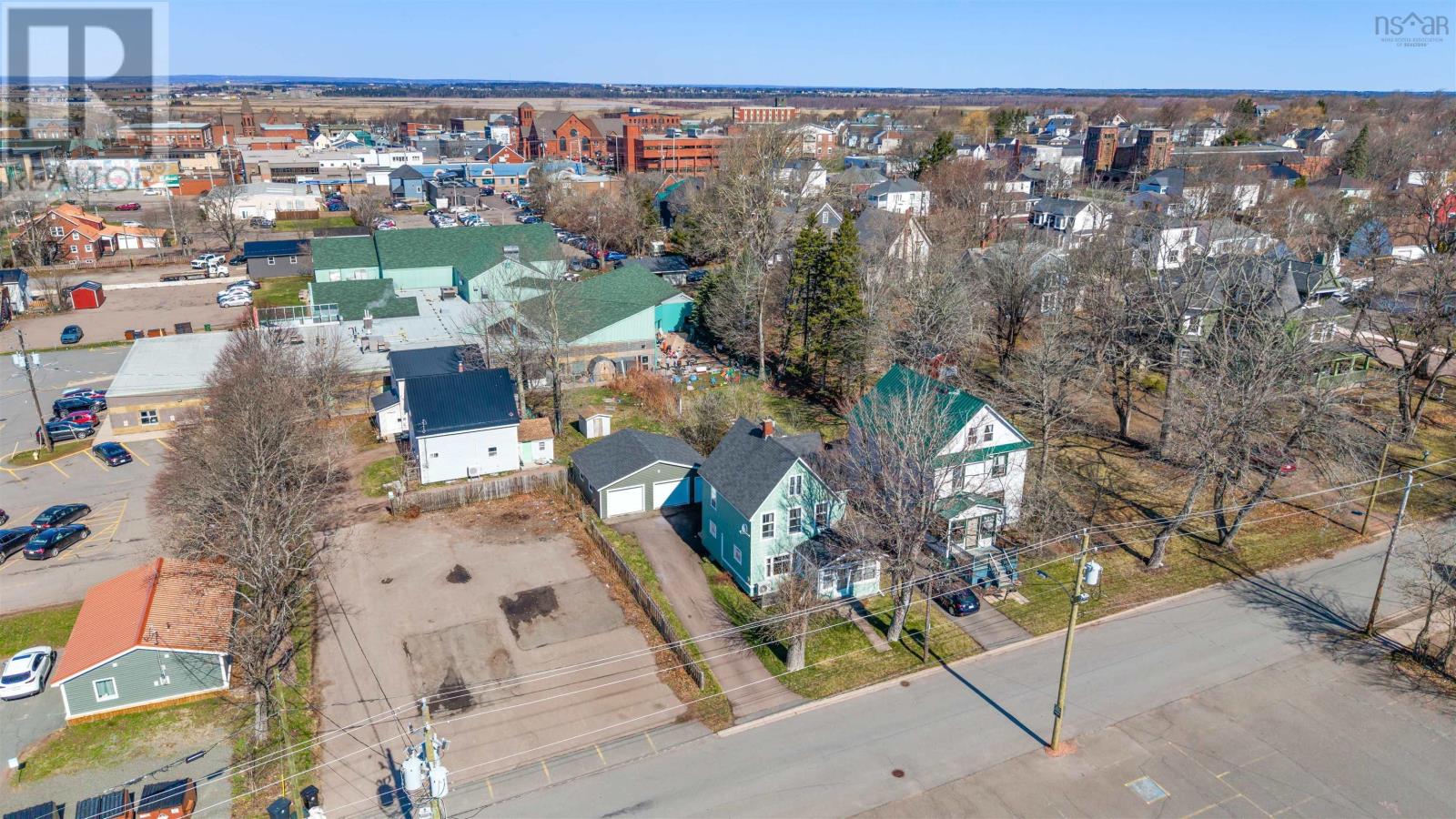 8 Robie Street Property Photo 7