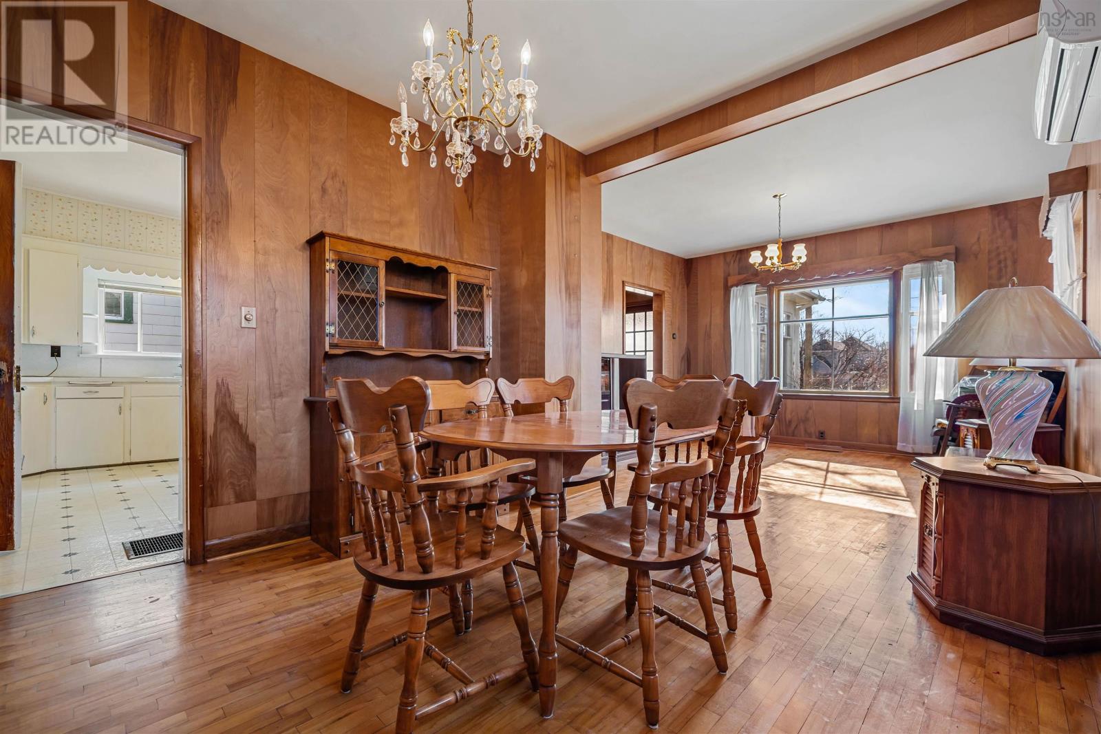 8 Robie Street Property Photo 20