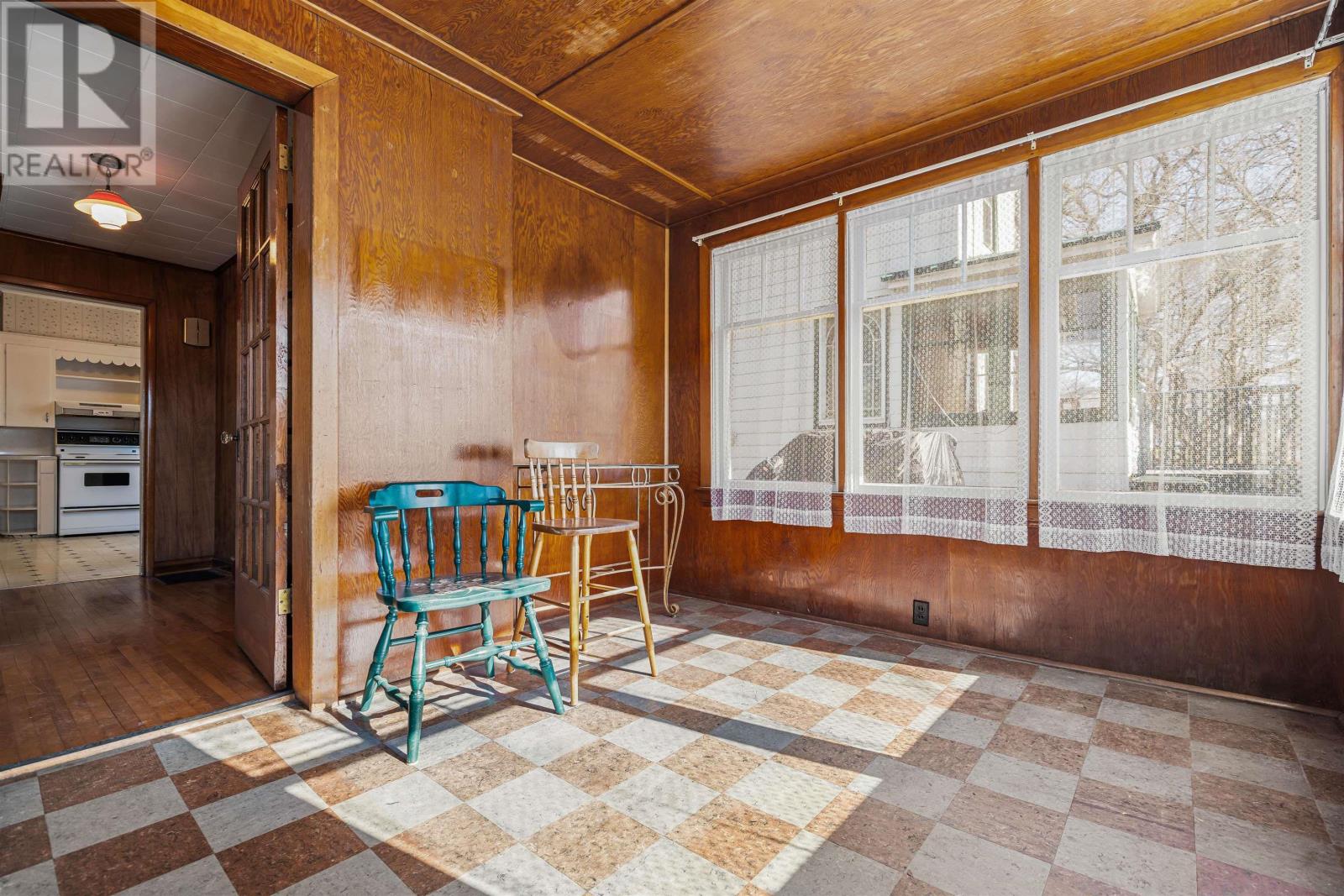 8 Robie Street Property Photo 30