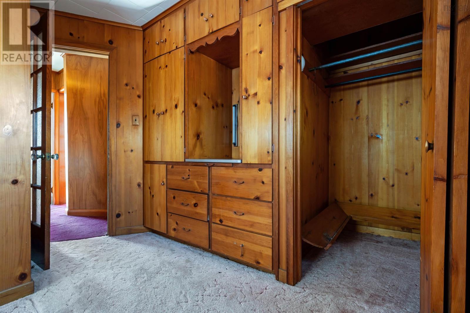 8 Robie Street Property Photo 38