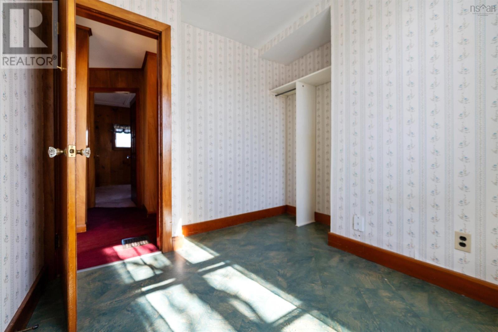 8 Robie Street Property Photo 44