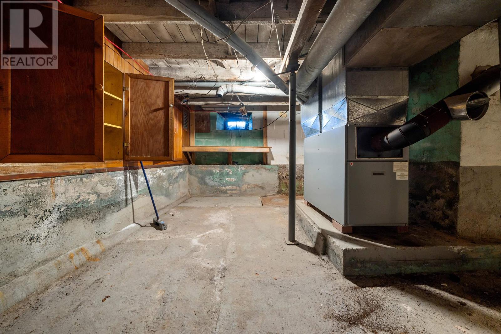 8 Robie Street Property Photo 47
