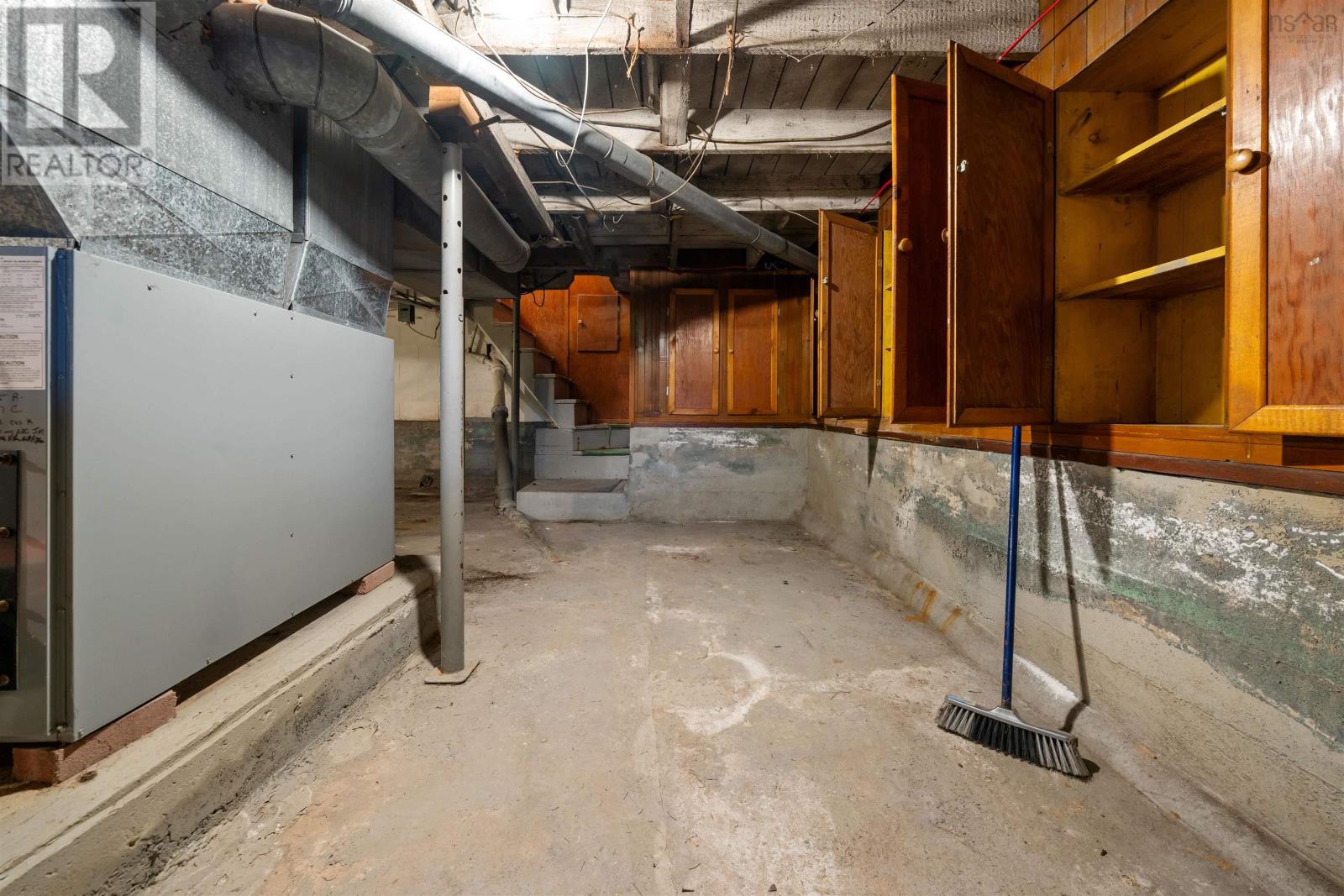 8 Robie Street Property Photo 48