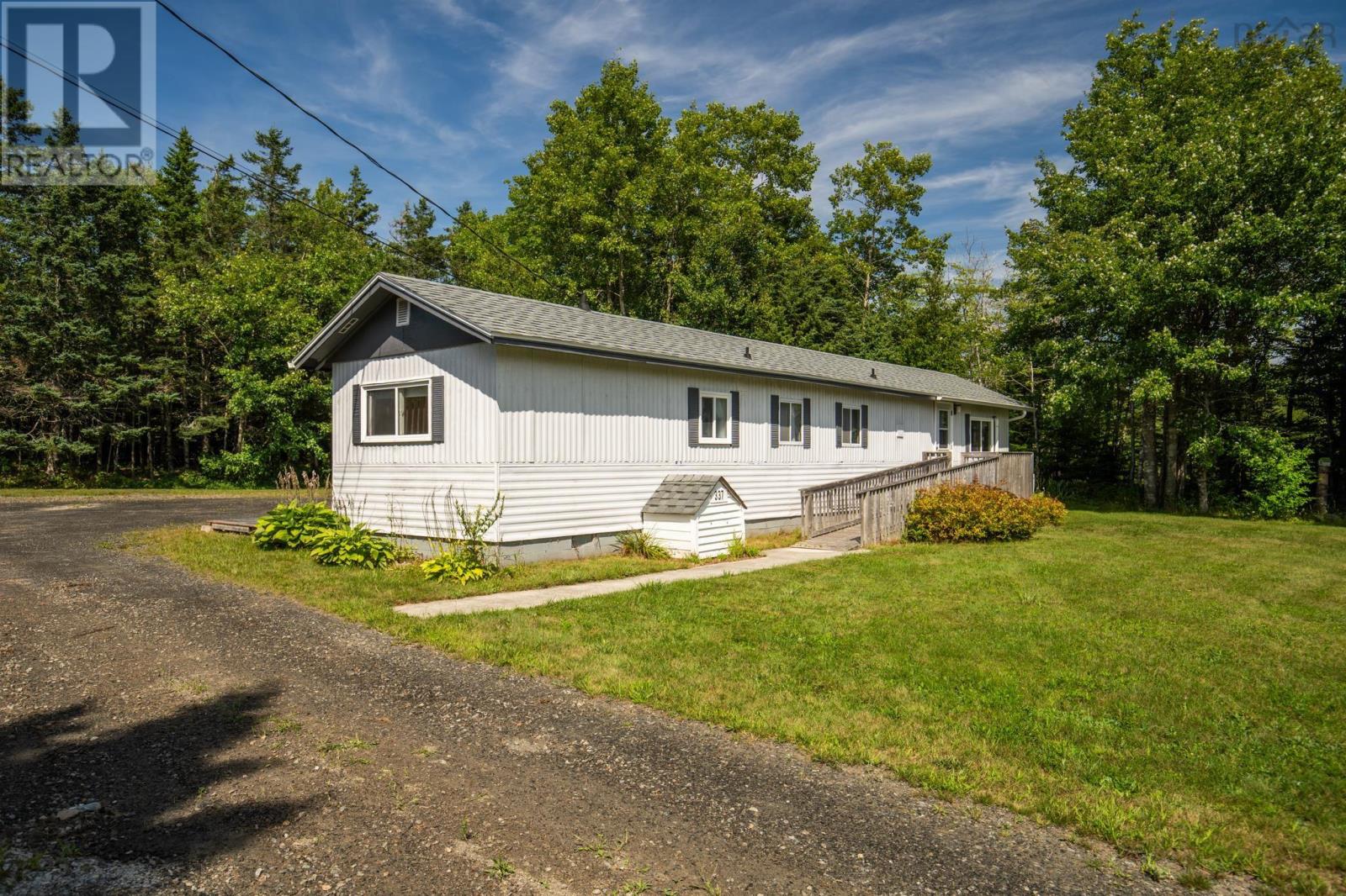 337 Highway 334 Property Photo 1