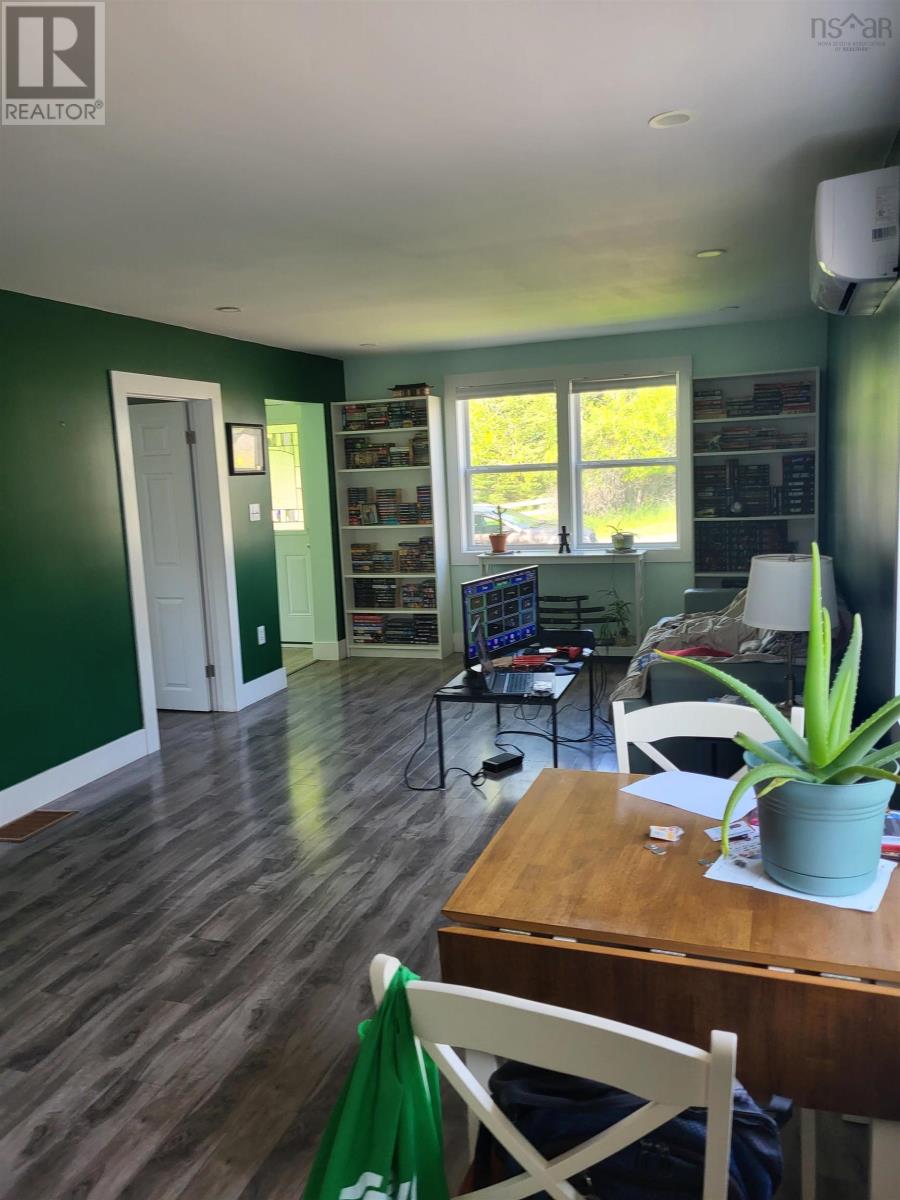 44 Kaulback Street Property Photo 10