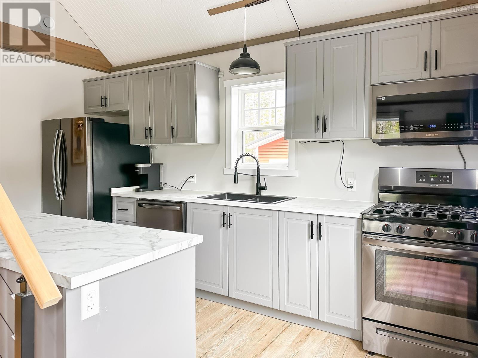 564 Kill Dog Cove Road Property Photo 3