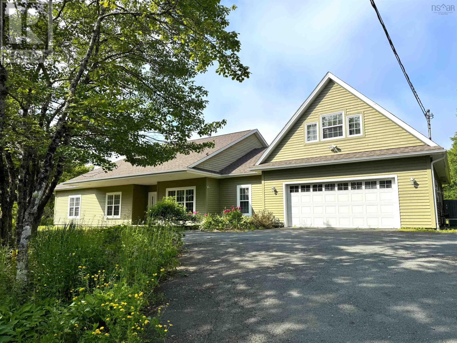 103 Sussex Drive Property Photo 1