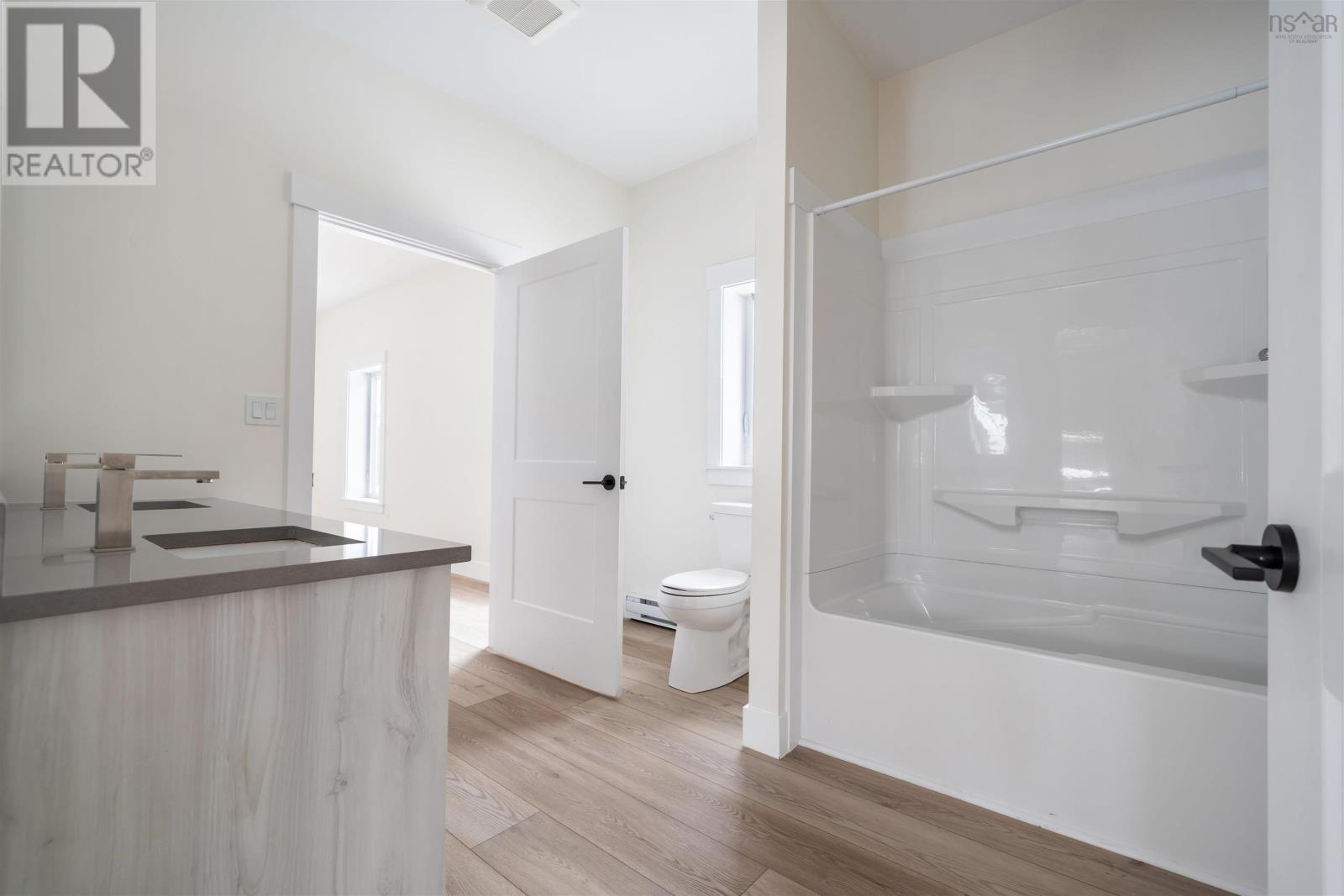 2 Michaela Street Property Photo 28