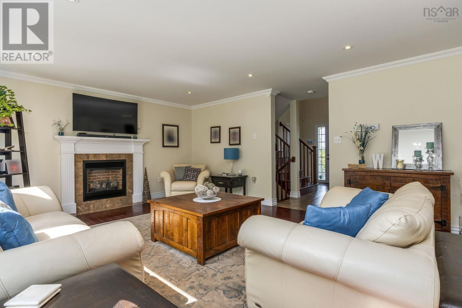243 Windbreak Run Property Photo 6