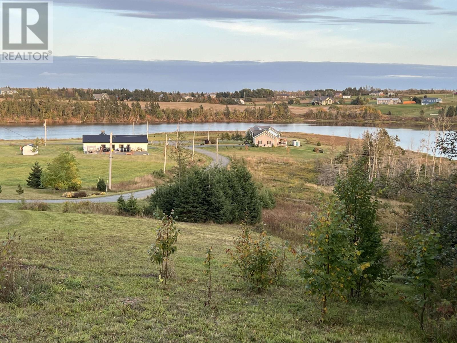 Highland View Drive Property Photo 37