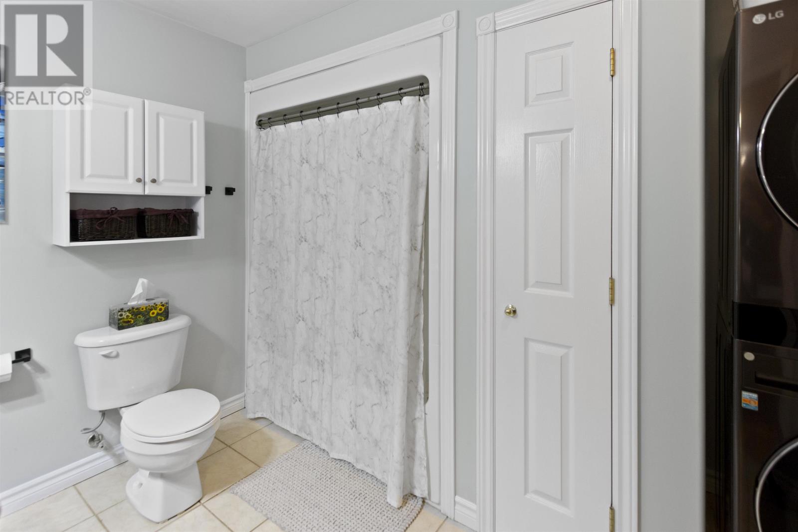 8 17 Heatherway Drive Property Photo 8