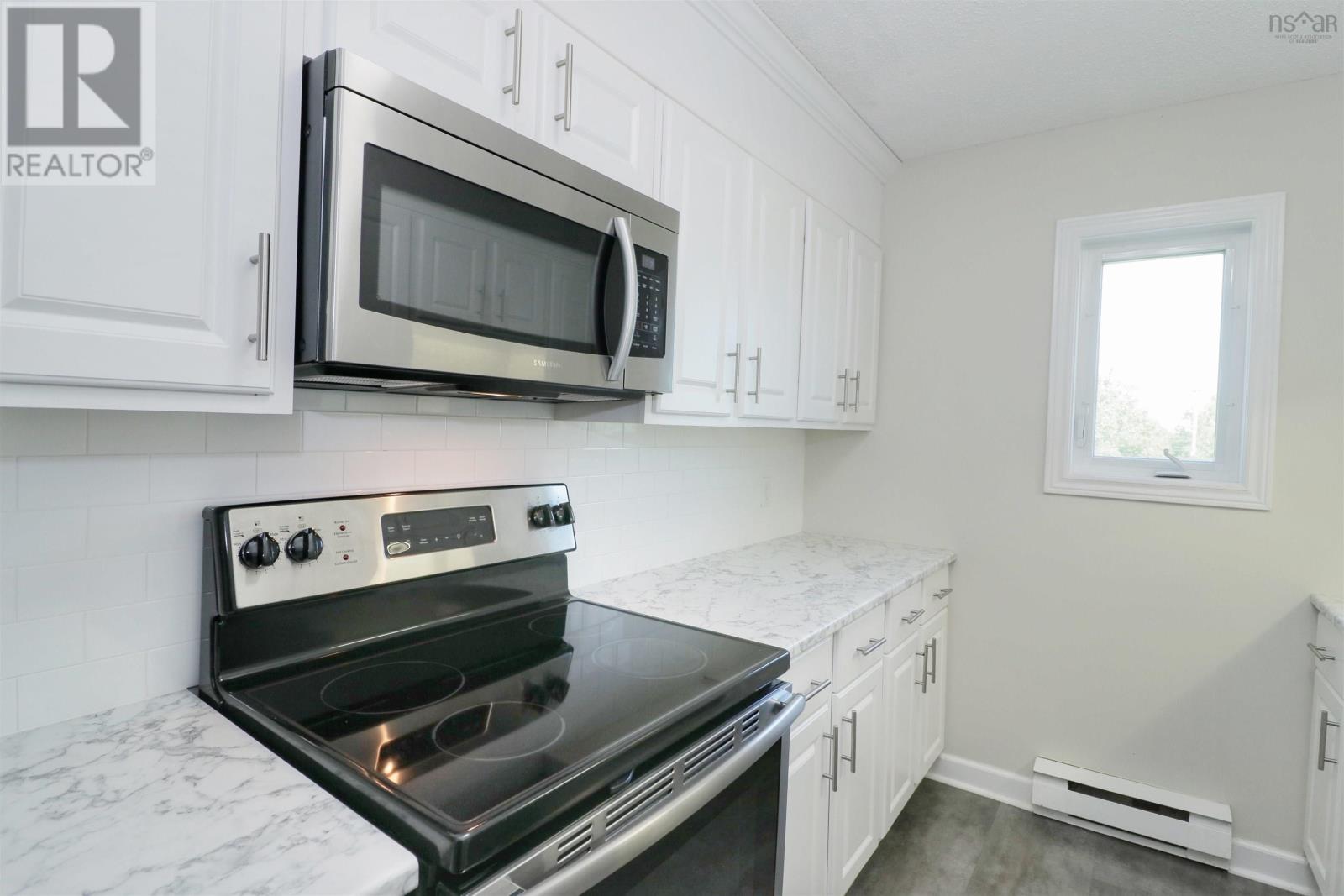 206 158 Farnham Gate Road Property Photo 5