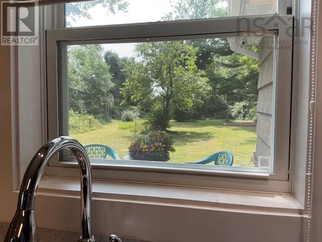 492 Highway 8 Property Photo 11