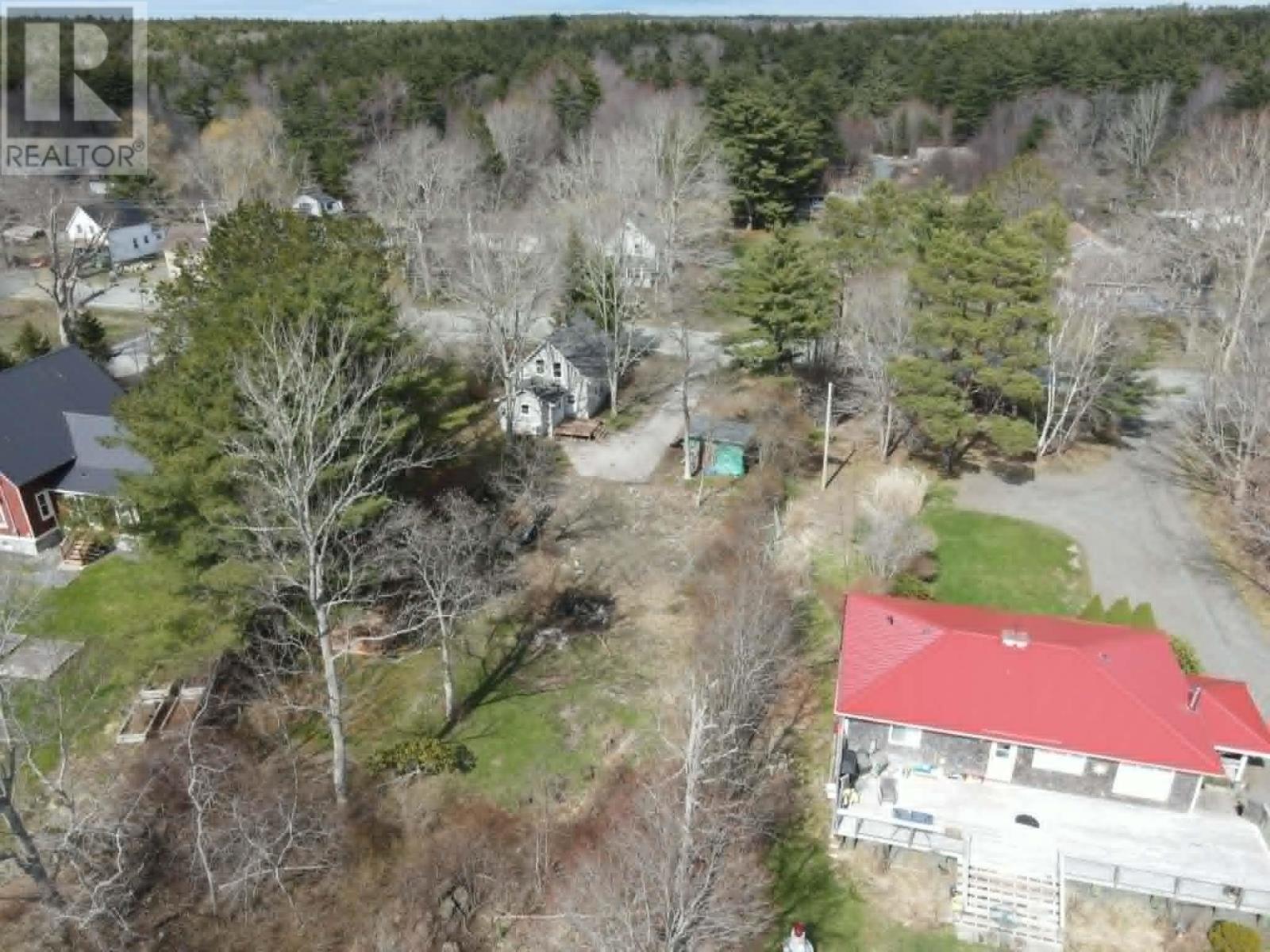 492 Highway 8 Property Photo 30