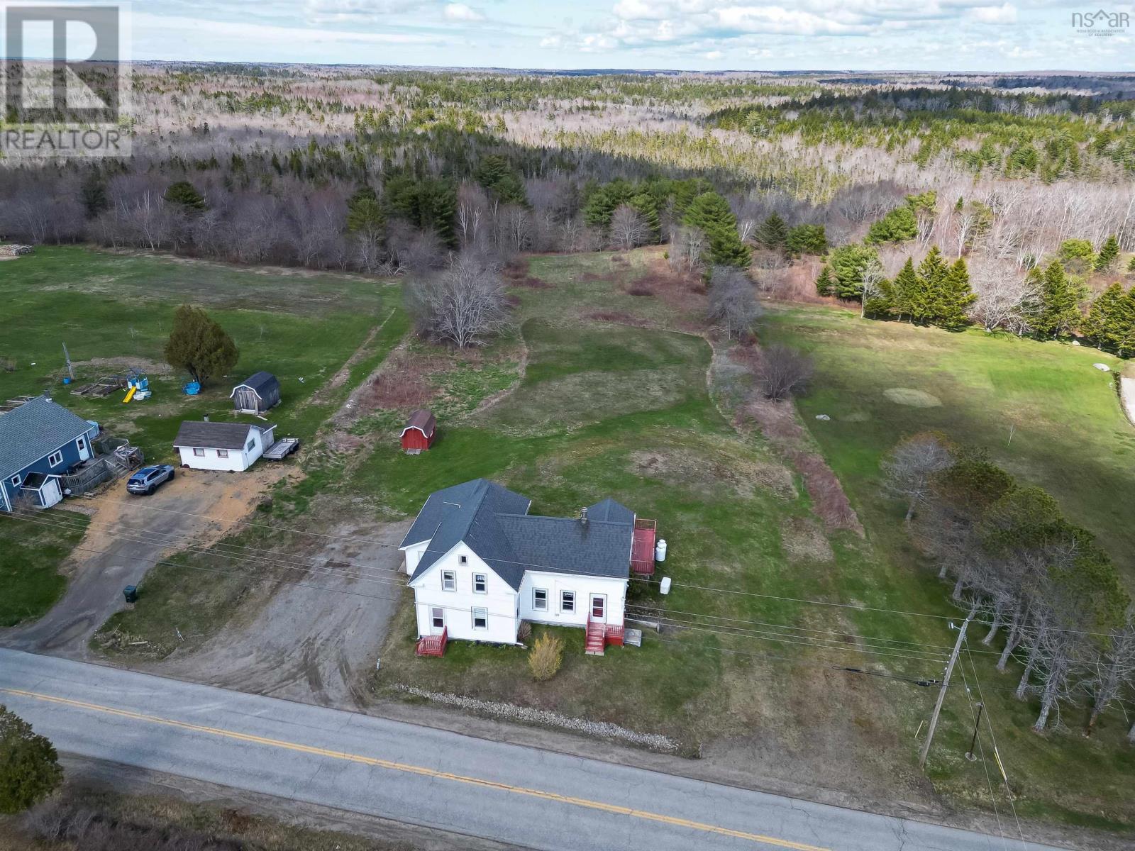 2559 Patrice Road Property Photo 2