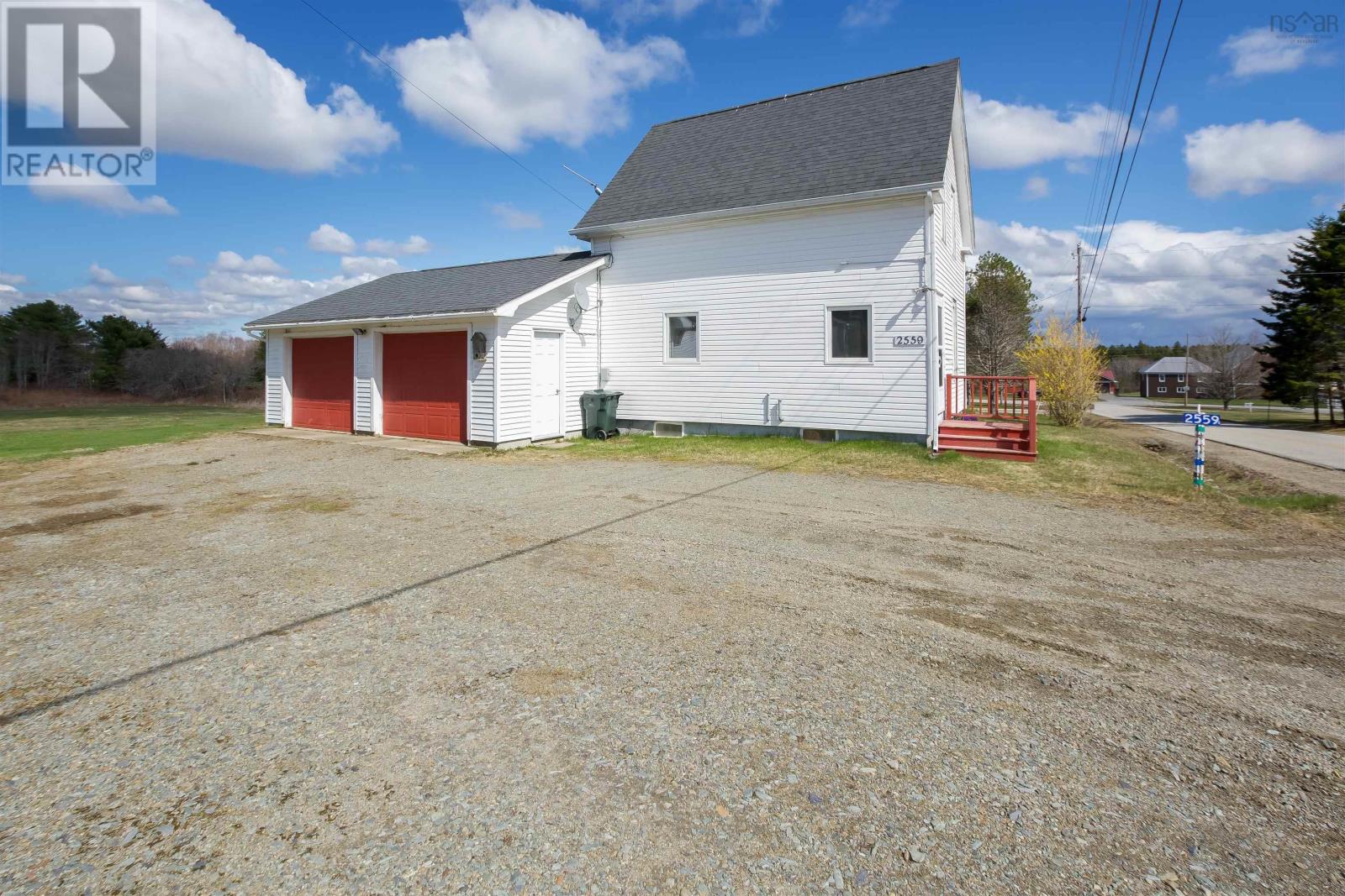 2559 Patrice Road Property Photo 3