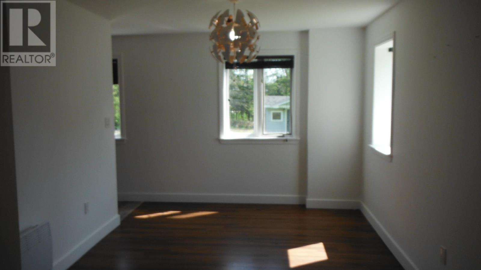 90-94 Stockman Drive Property Photo 14
