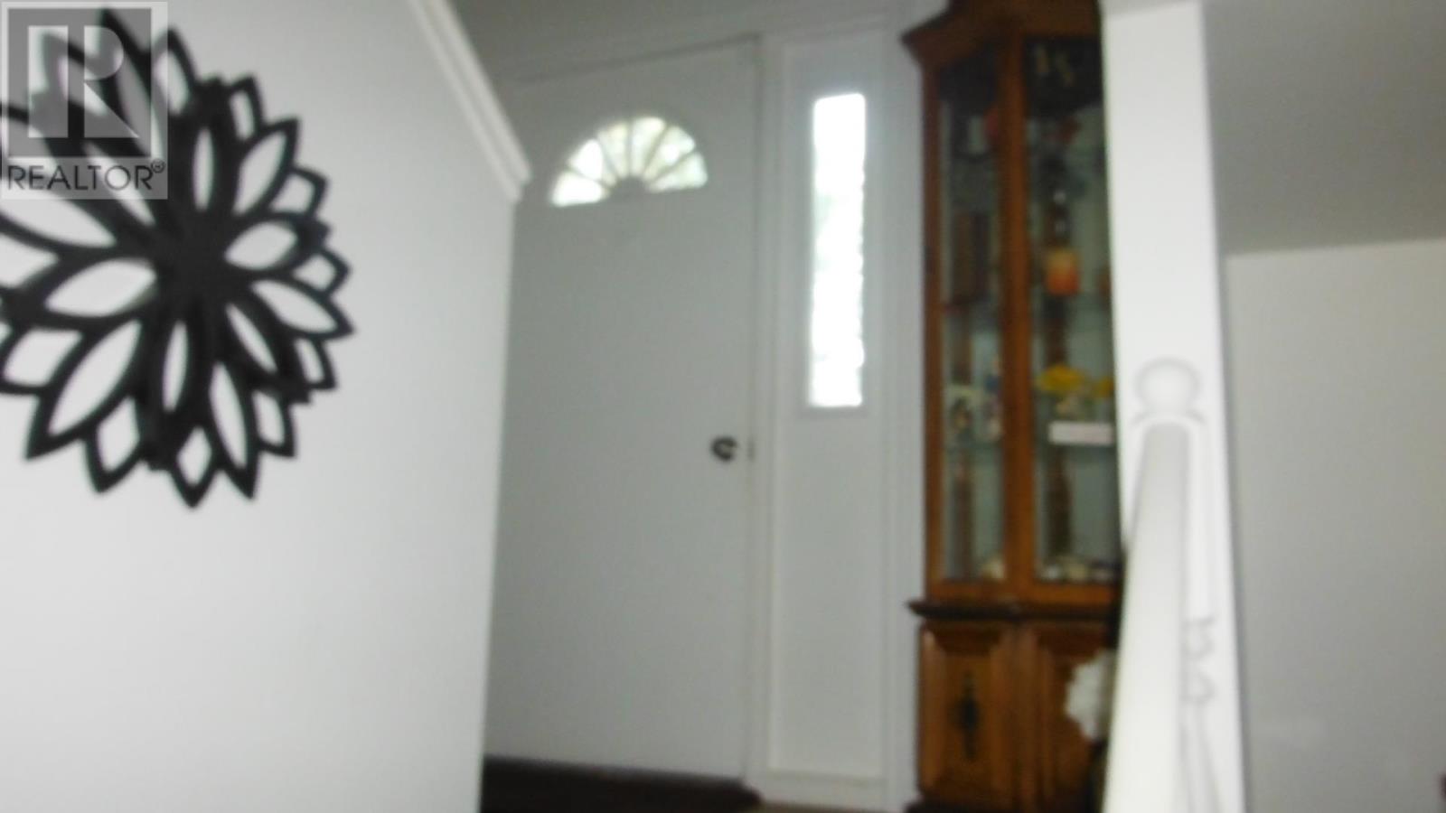 90-94 Stockman Drive Property Photo 16
