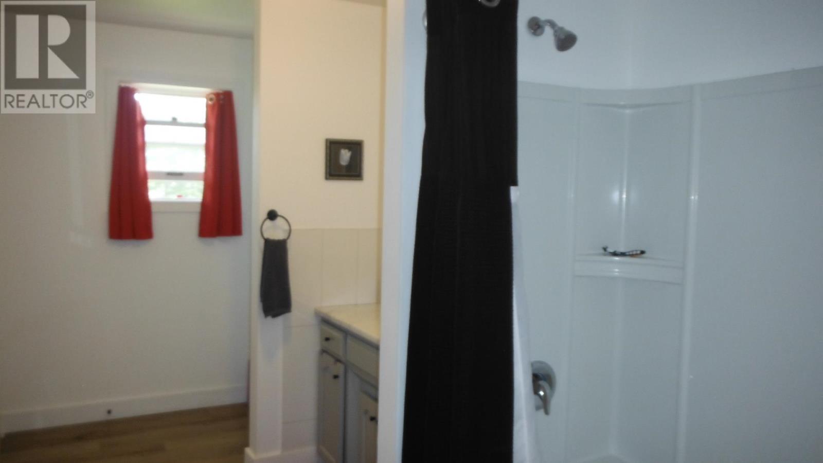 90-94 Stockman Drive Property Photo 34
