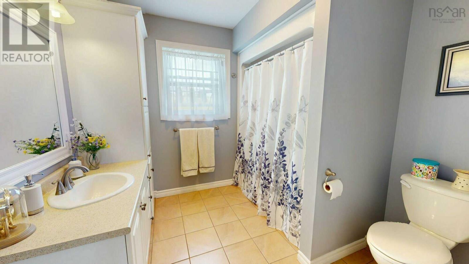 78 Celtic Drive Property Photo 8