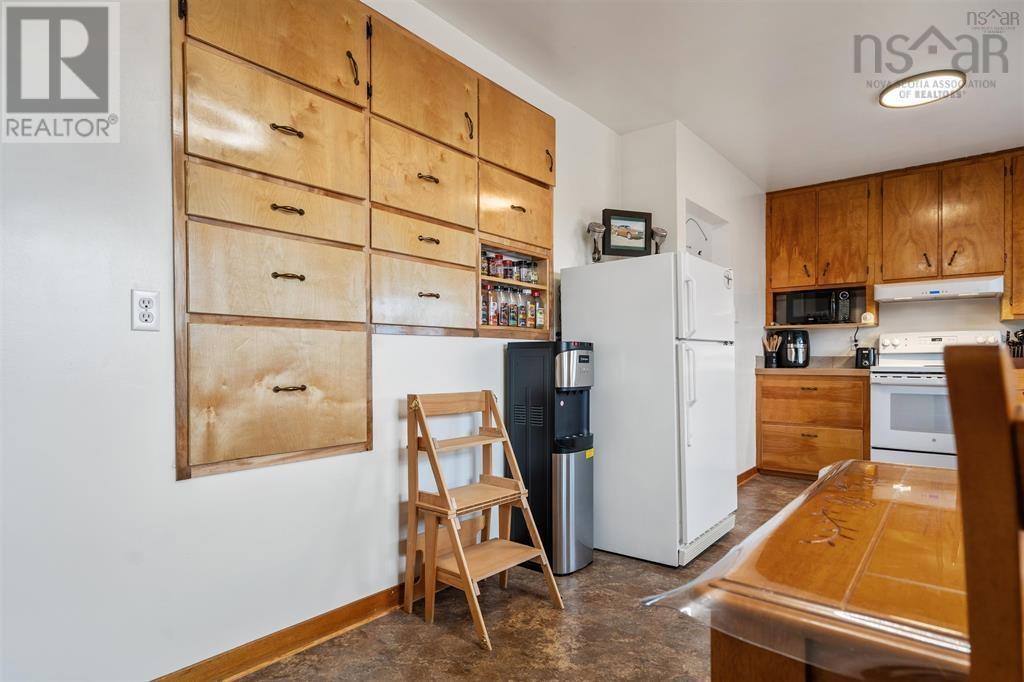 684 St Marys Road Property Photo 10