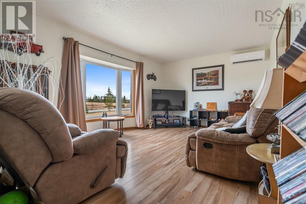 684 St Marys Road Property Photo 14