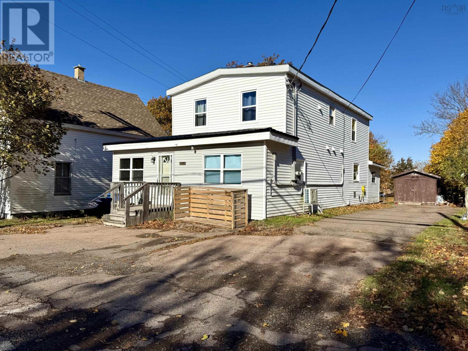 128 Main Street Property Photo 1