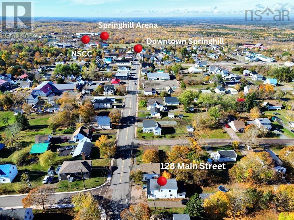 128 Main Street Property Photo 3