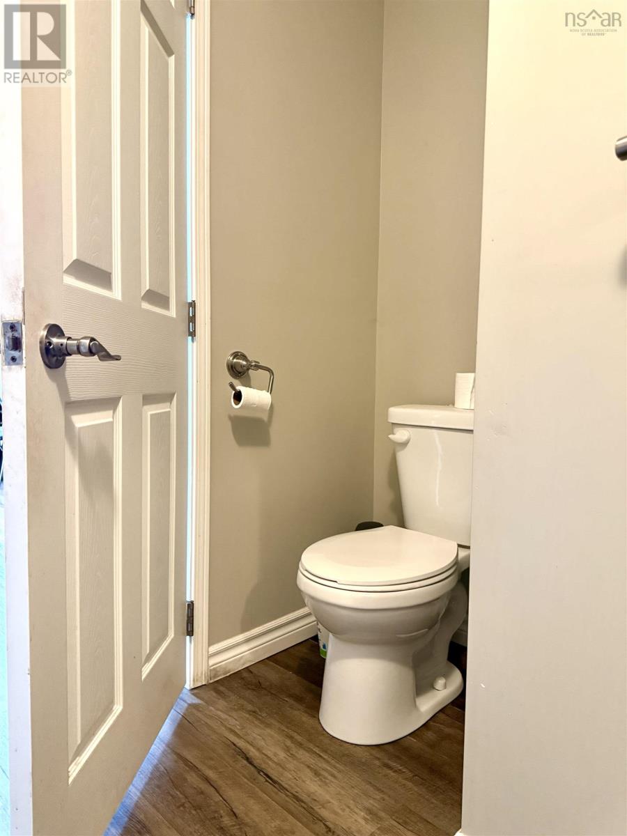 128 Main Street Property Photo 19