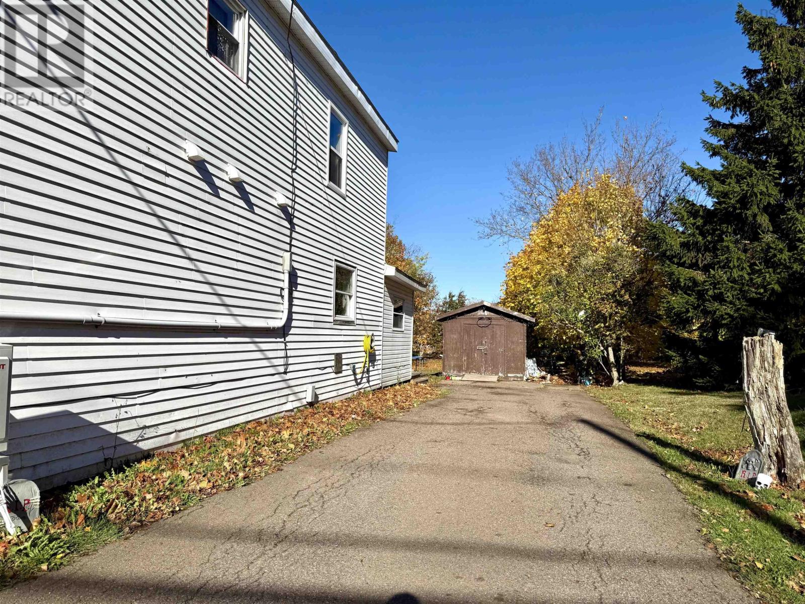 128 Main Street Property Photo 21