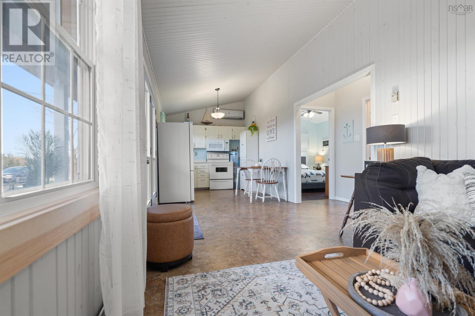 29 Island View Crescent Property Photo 8